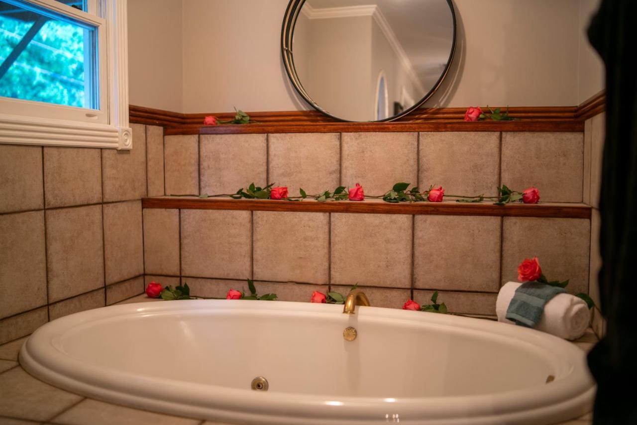 Inn At Rose Hall Eureka Springs Ngoại thất bức ảnh